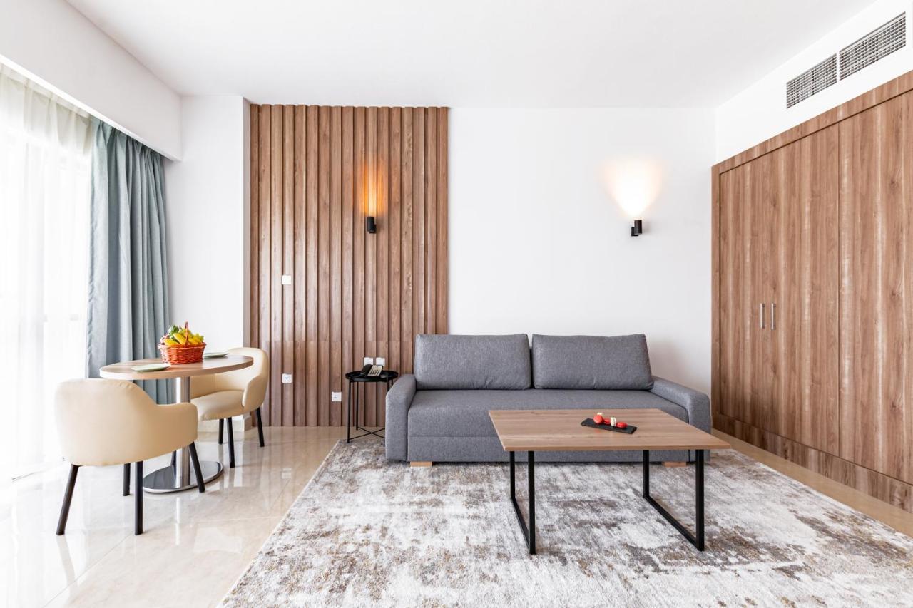 Pyramisa Hotel Apartments Dubaj Kültér fotó