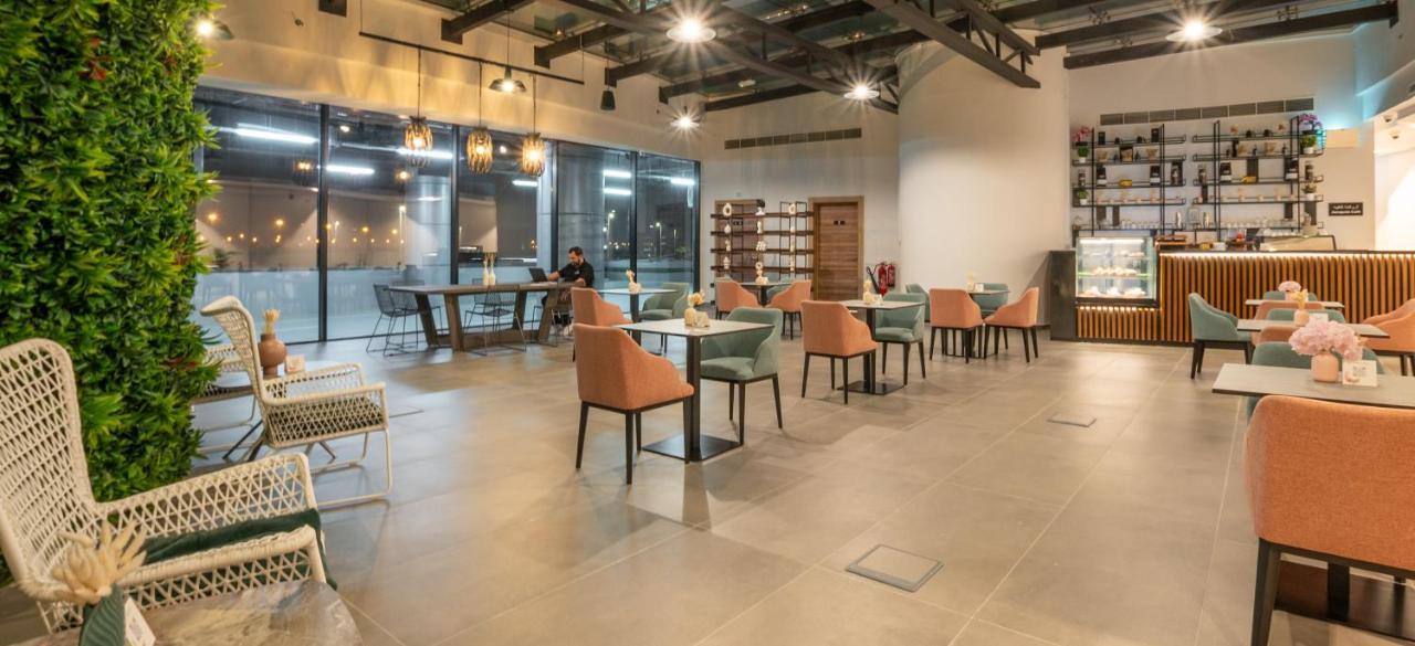 Pyramisa Hotel Apartments Dubaj Kültér fotó