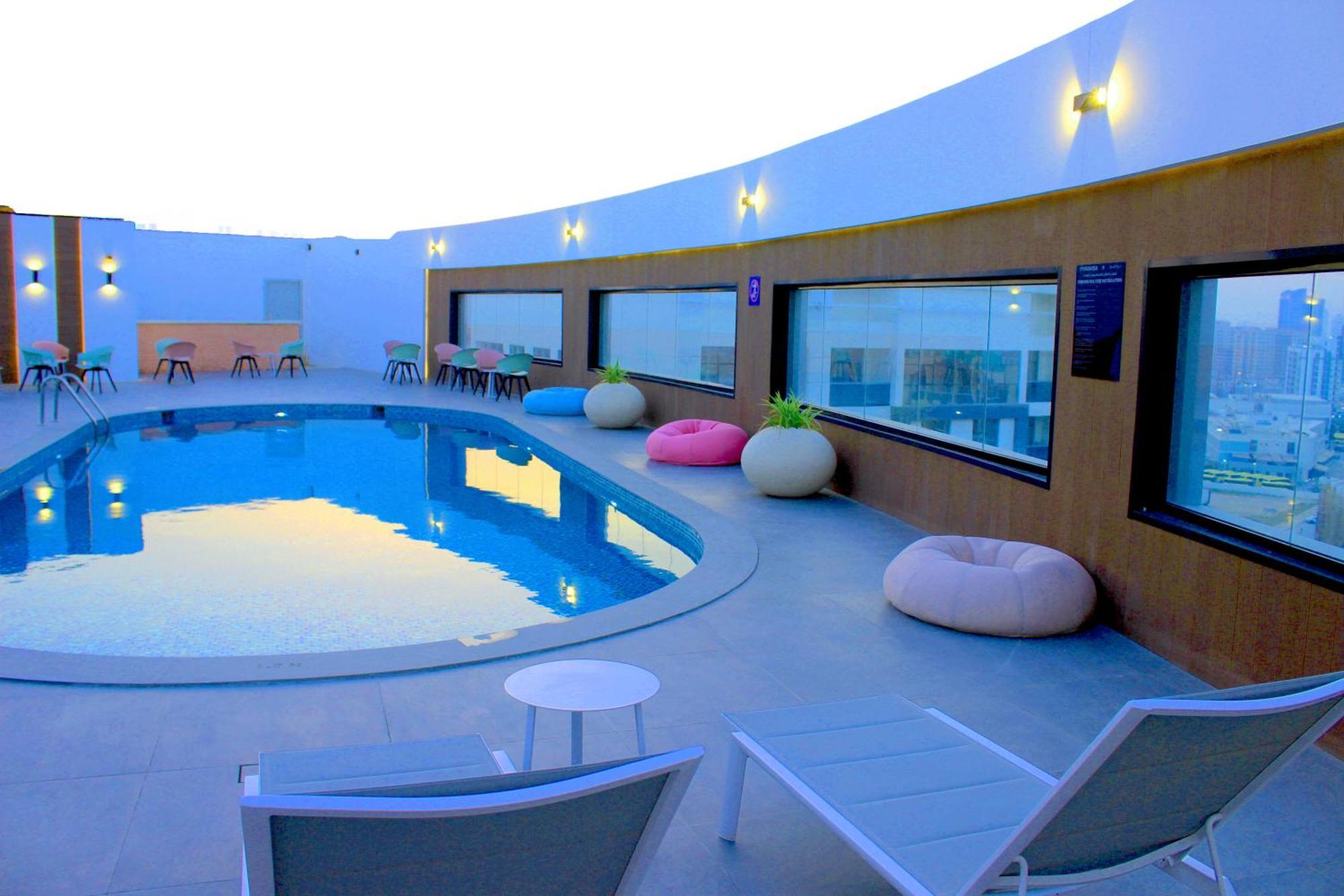 Pyramisa Hotel Apartments Dubaj Kültér fotó